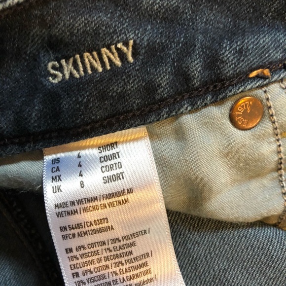 Women’s American Eagle Skinny Jeans - Picture 3 of 3